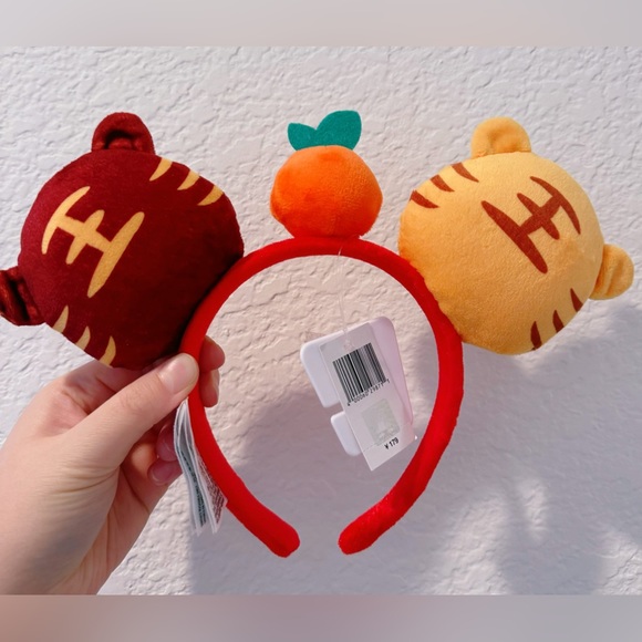 Shanghai Disney Exclusive ChipNDales Ears - Picture 4 of 5